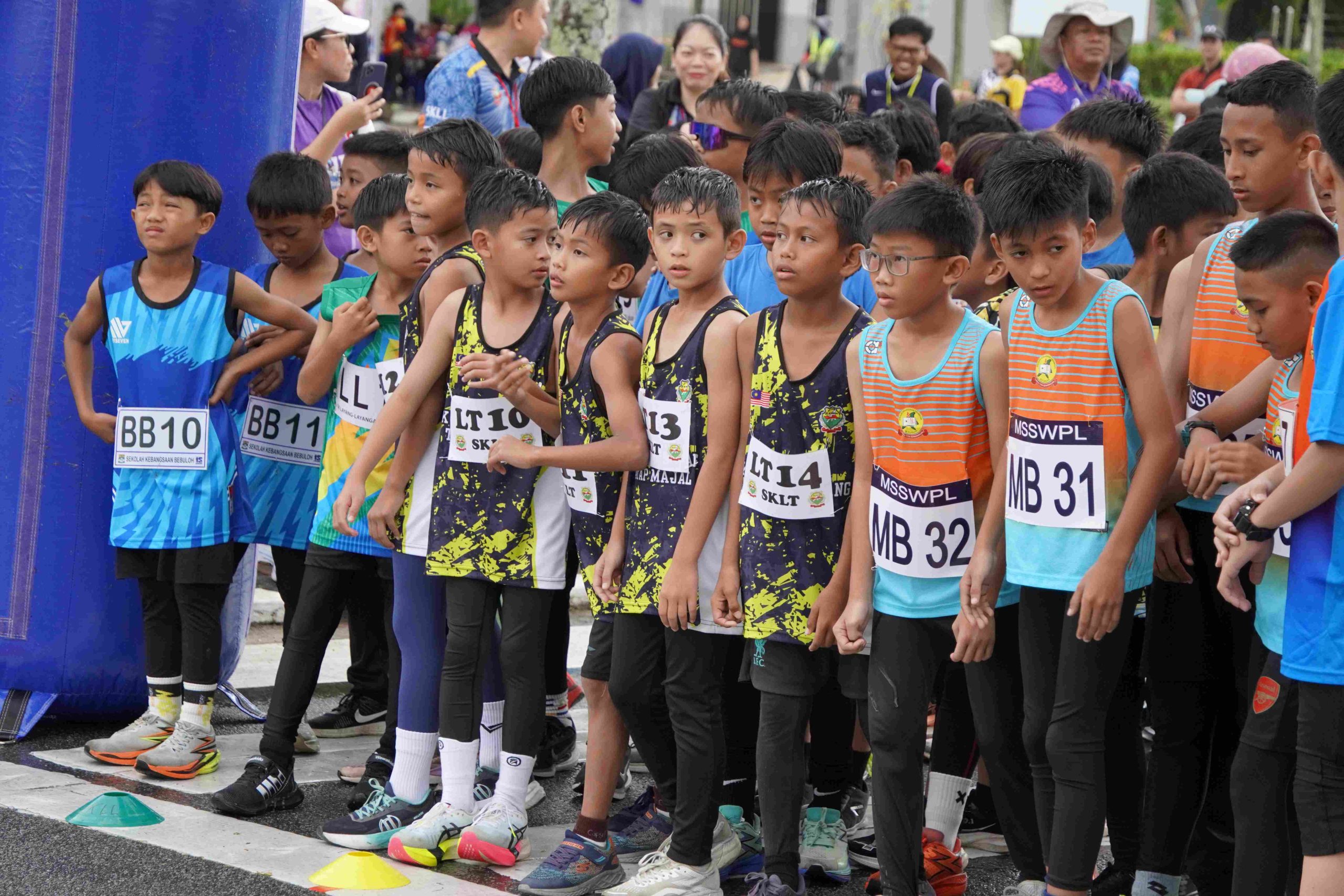 Keputusan 12 Tahun Lelaki