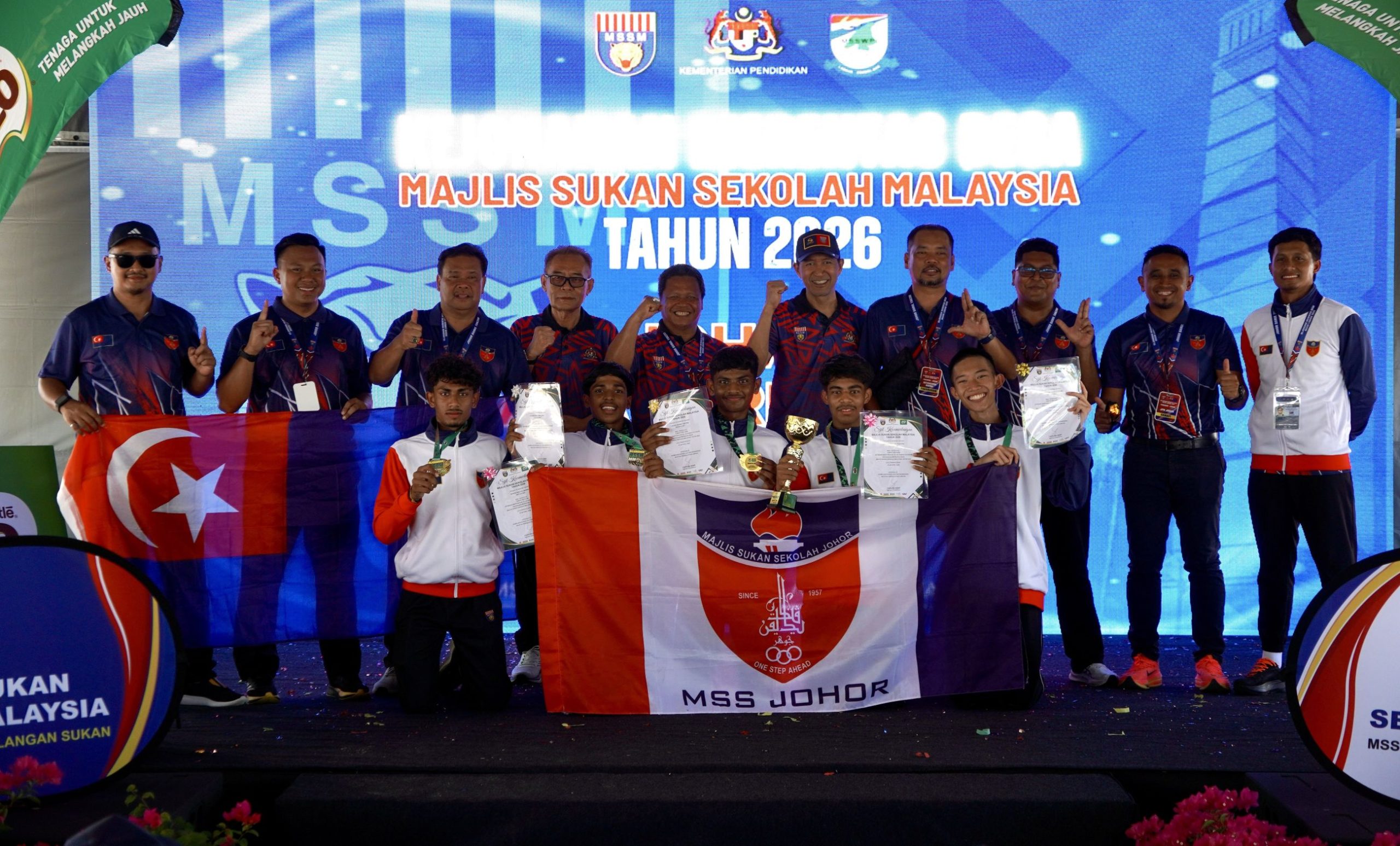 Keputusan 18 Tahun Lelaki